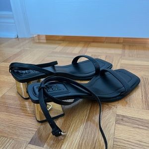 ZARA WOMENS BLACK LEATHER SANDAL